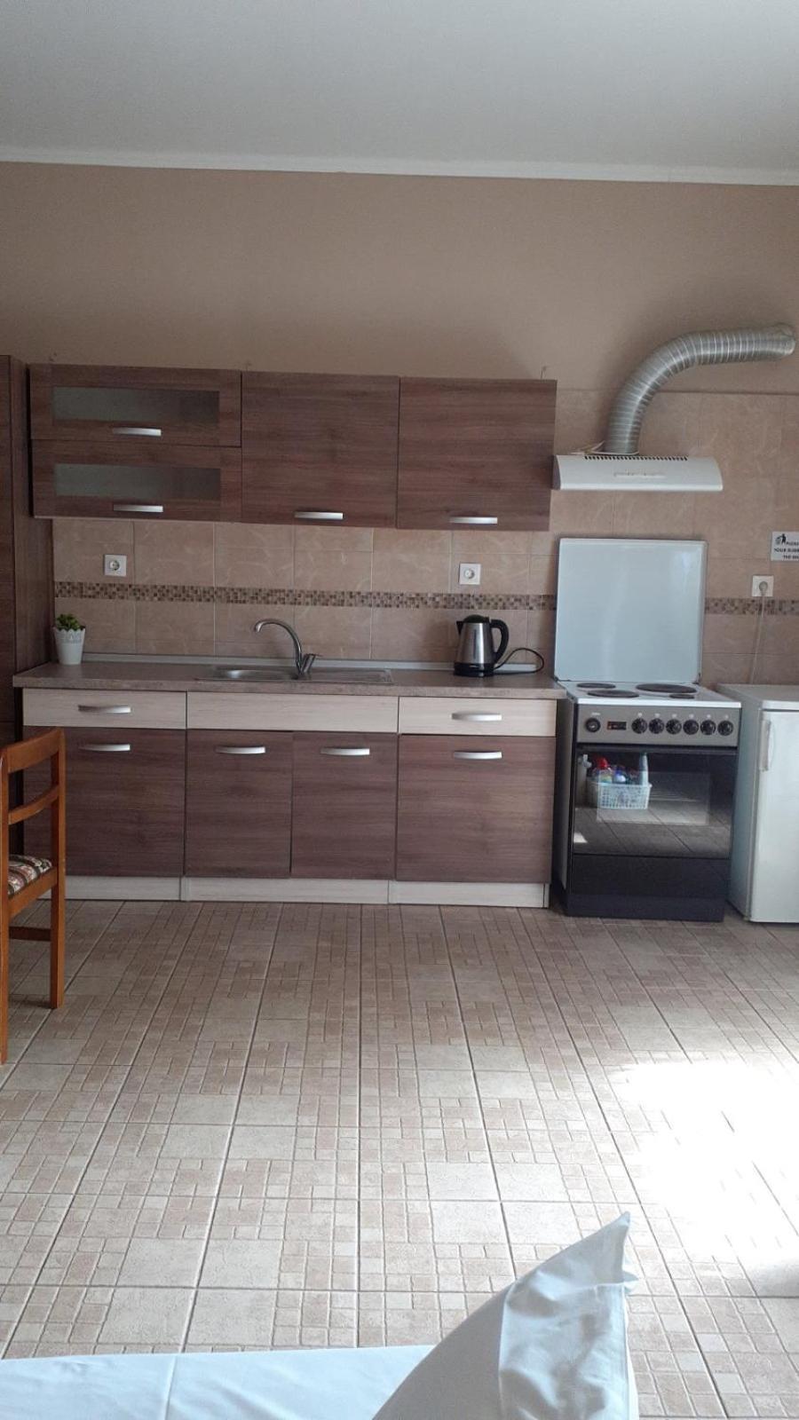 K&V Apartments 네아 미카니오나 외부 사진